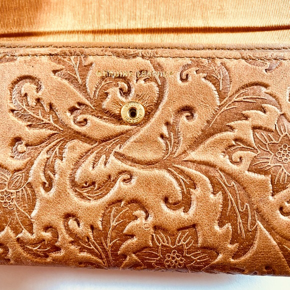Vintage Women’s Light Brown Embossed Floral Genuine Leather Wallet - Picture 3 of 8